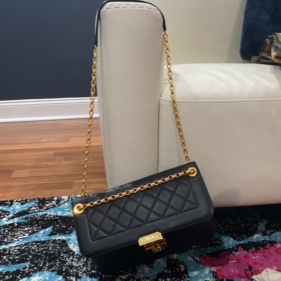 Chanel Black Quilted Leather Chic With Me Flap Bag - Picture 14 of 16